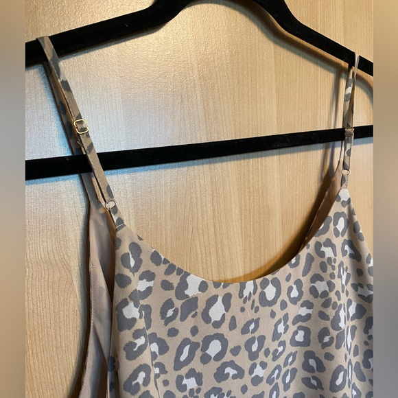 A New Day Light Neutral Leopard Print tank-top Blouse - Size Extra Large - Picture 6 of 6